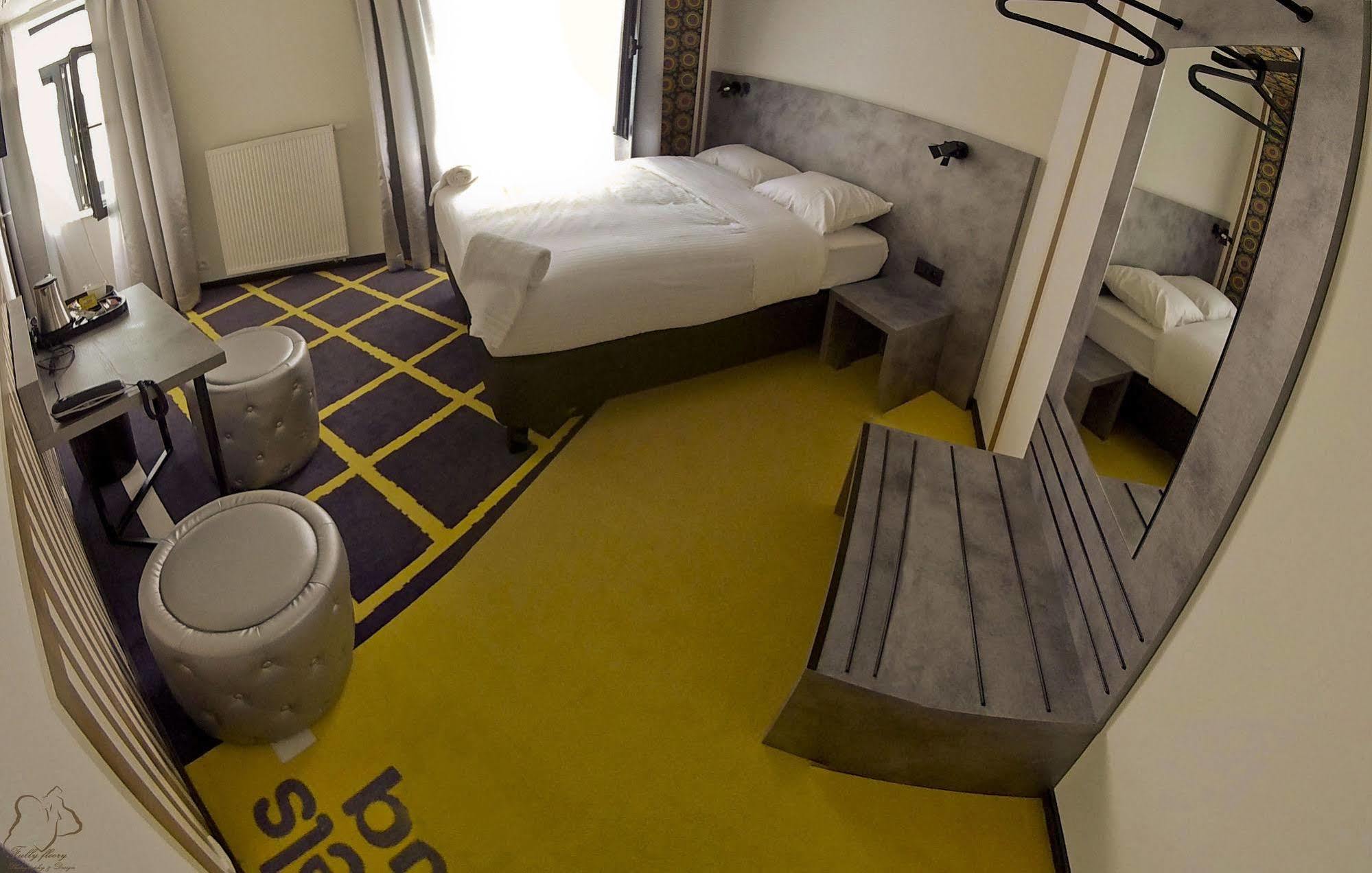 Nekotel Concept Art Hotel Saint-Gilles Exteriör bild